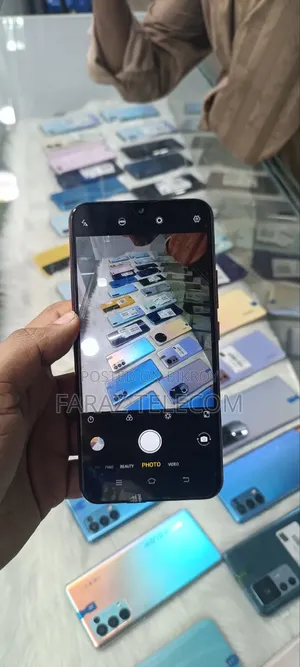 New Vivo Y17 256 GB