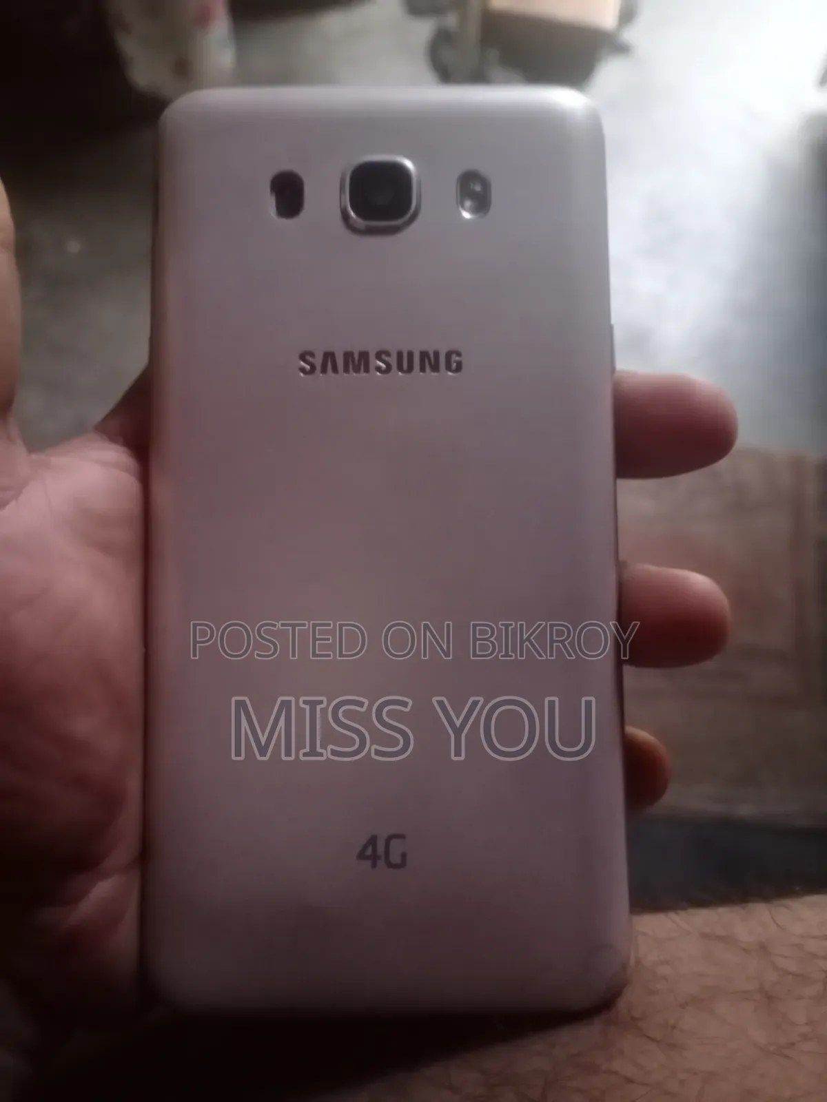 Samsung Galaxy J7 16 GB Gold