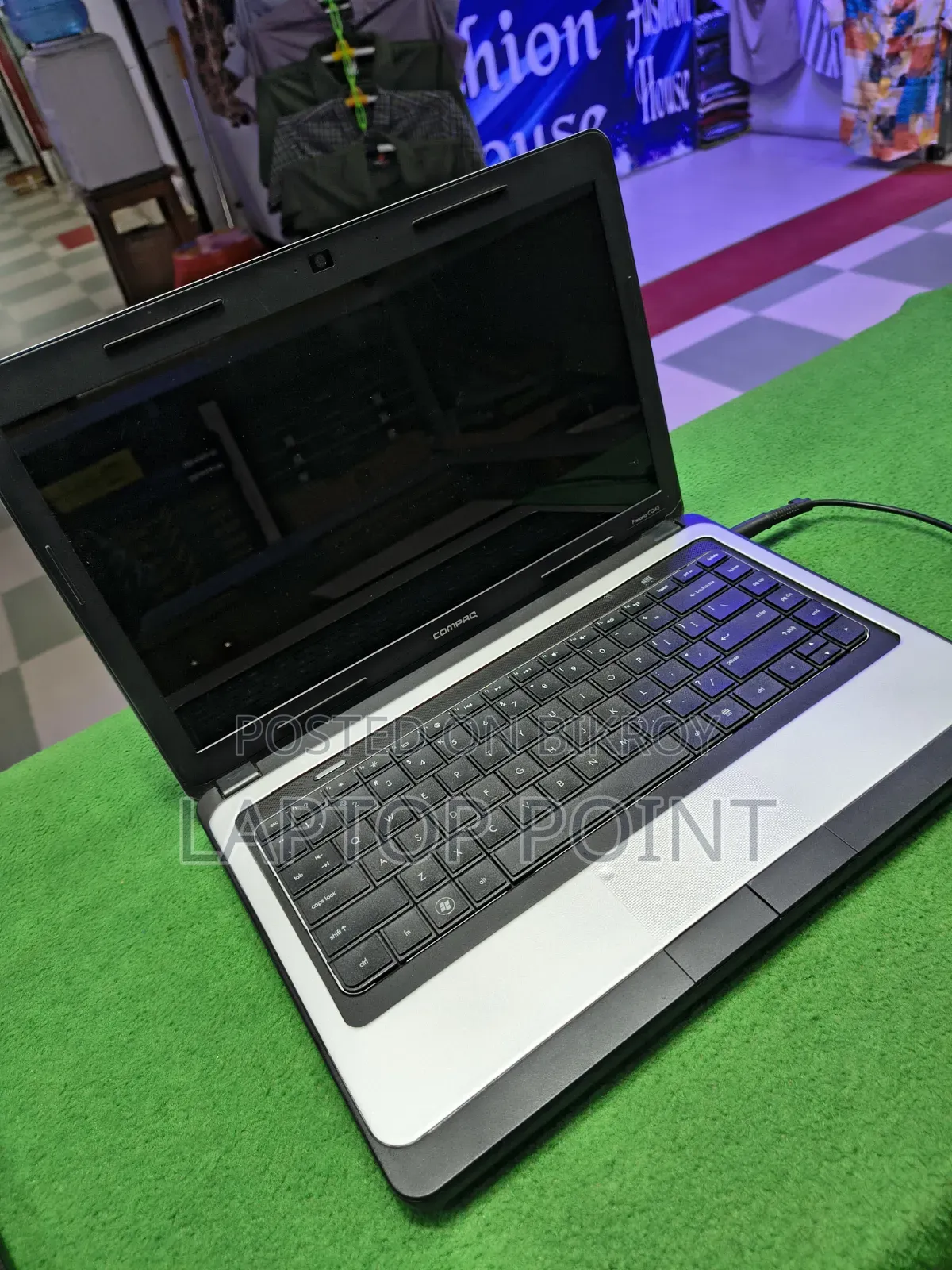 Laptop HP Compaq Presario CQ43 4GB Intel Core i5 HDD 320GB