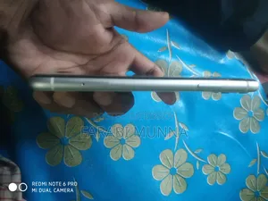 Apple iPhone 11 128 GB White
