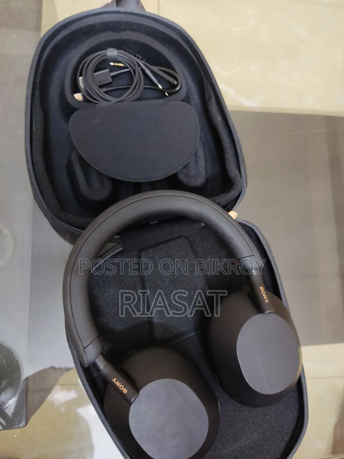 Sony WH-1000XM5 Wireless Noise-Canceling Headphones With Original Case