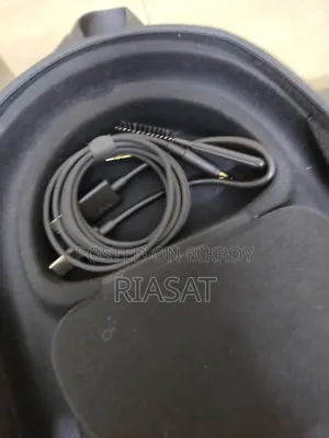 Sony WH-1000XM5 Wireless Noise-Canceling Headphones With Original Case