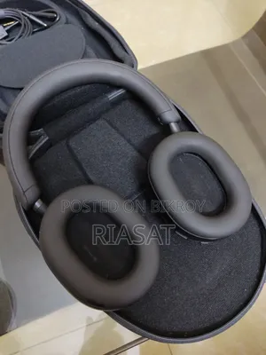 Sony WH-1000XM5 Wireless Noise-Canceling Headphones With Original Case