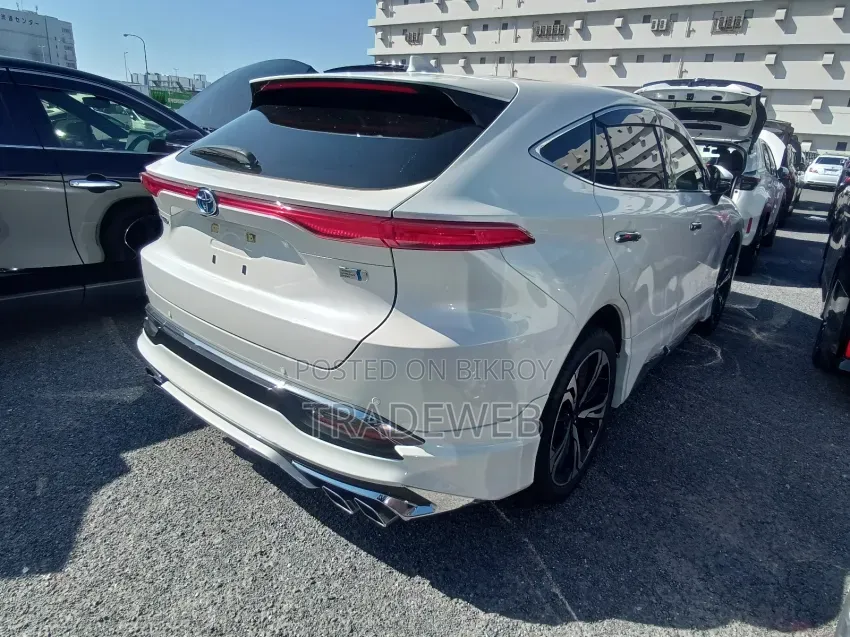Toyota Harrier 2021 Pearl