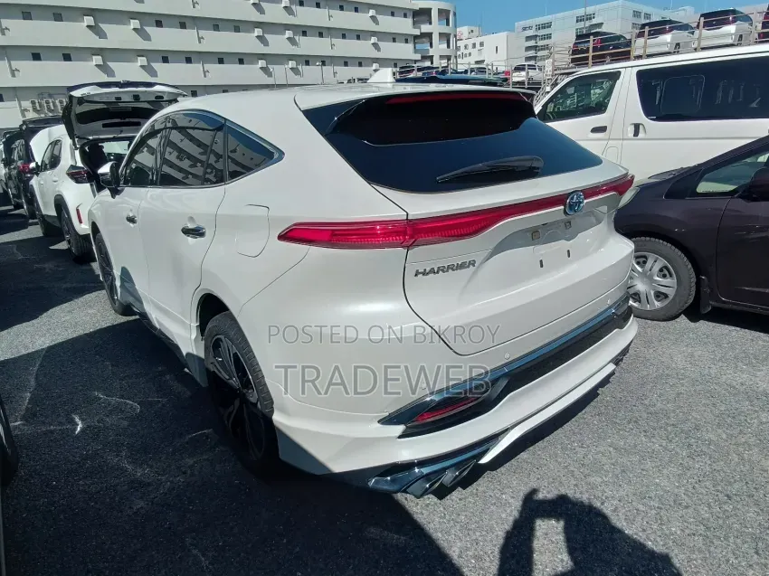 Toyota Harrier 2021 Pearl