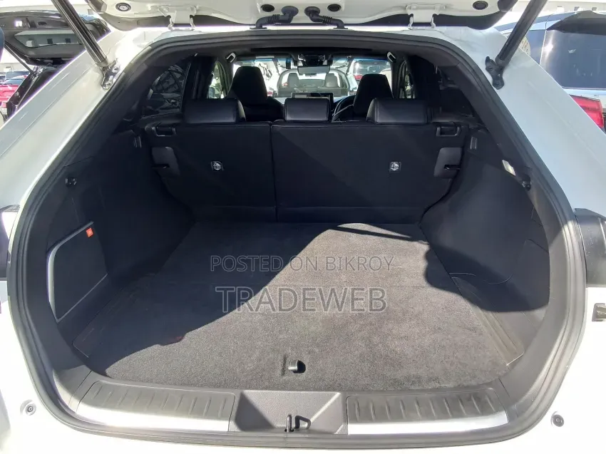 Toyota Harrier 2021 Pearl