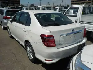 Toyota Axio 2021 Pearl
