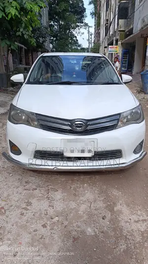 Toyota Axio 1.3 X 2WD 2013 White