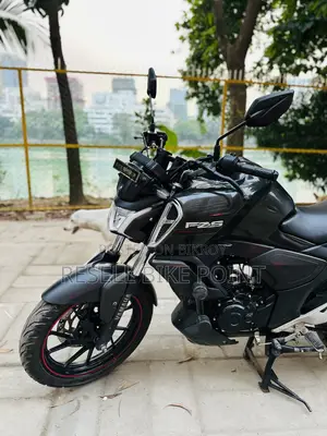 Yamaha FZS V4 2025 Black