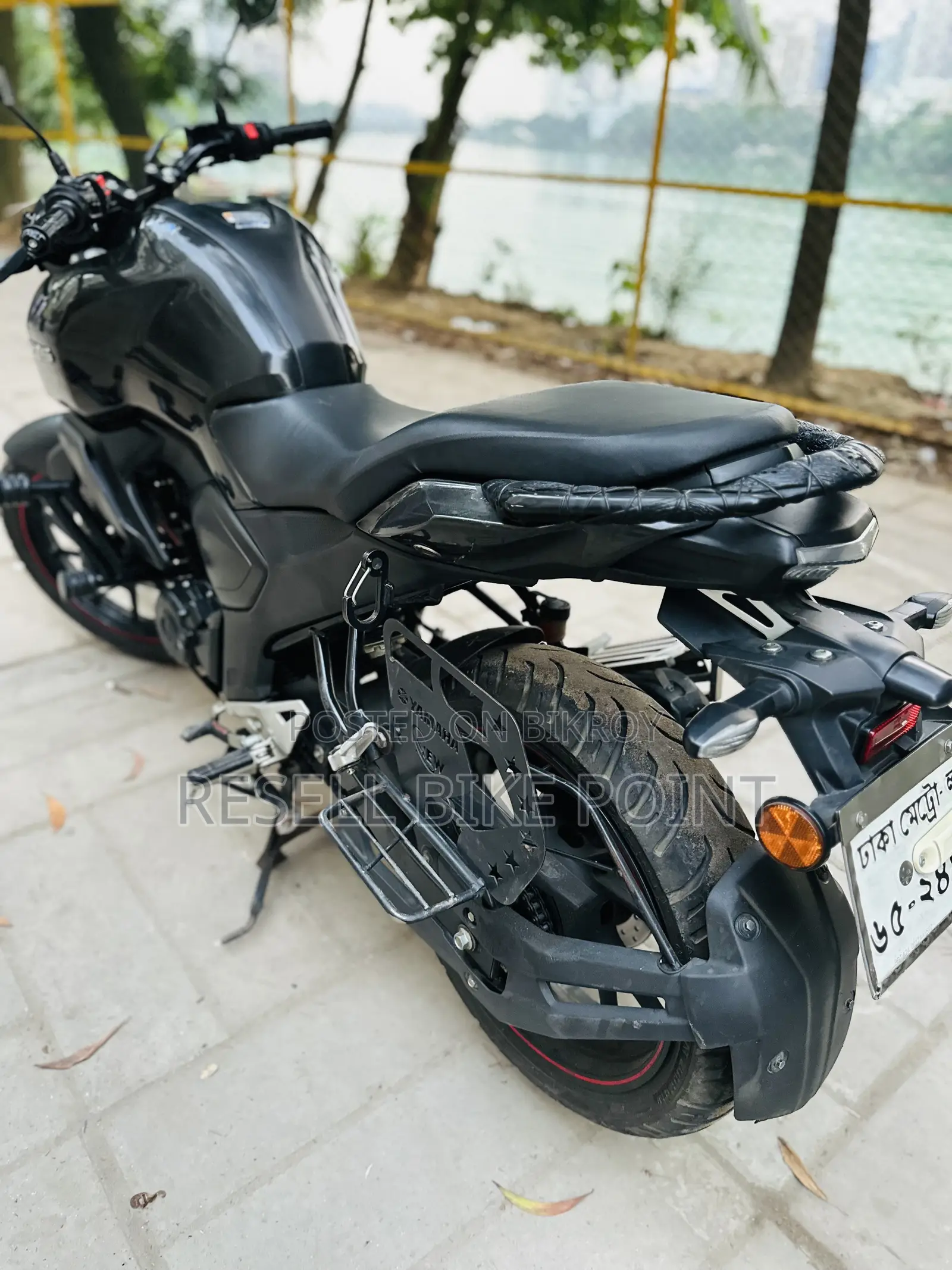 Yamaha FZS V4 2025 Black