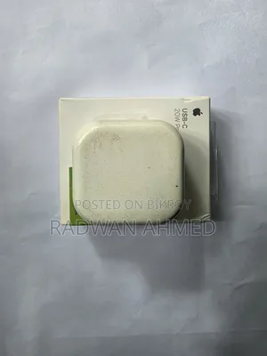 Apple MagSafe Charger + Apple 20W USB-C Adapter