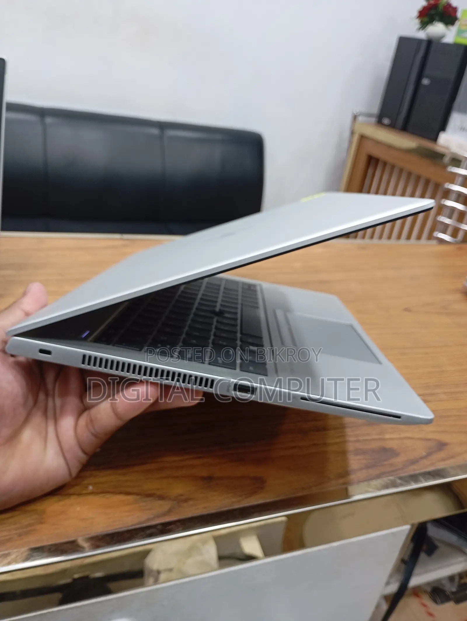 Laptop HP EliteBook 845 G8 8GB AMD Ryzen 5 SSD 256GB