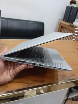 Laptop HP EliteBook 845 G8 8GB AMD Ryzen 5 SSD 256GB