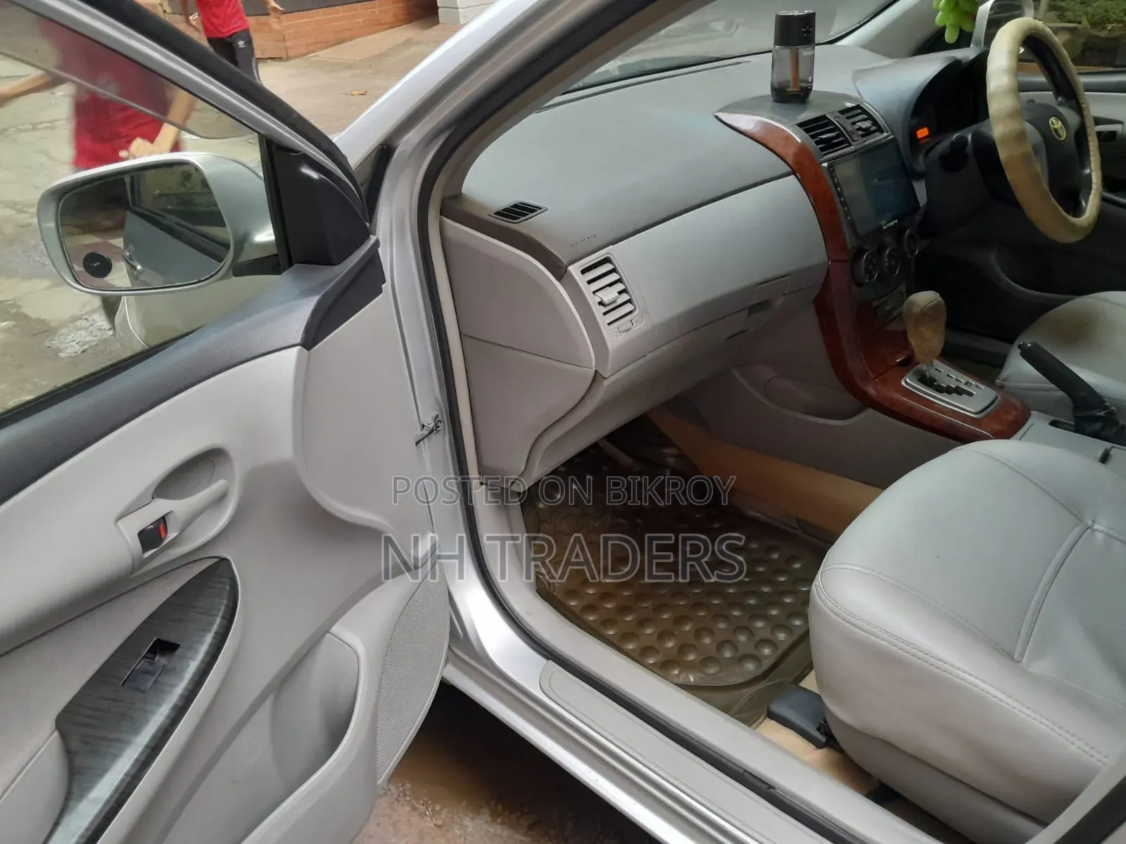 Toyota Axio 2009 Silver