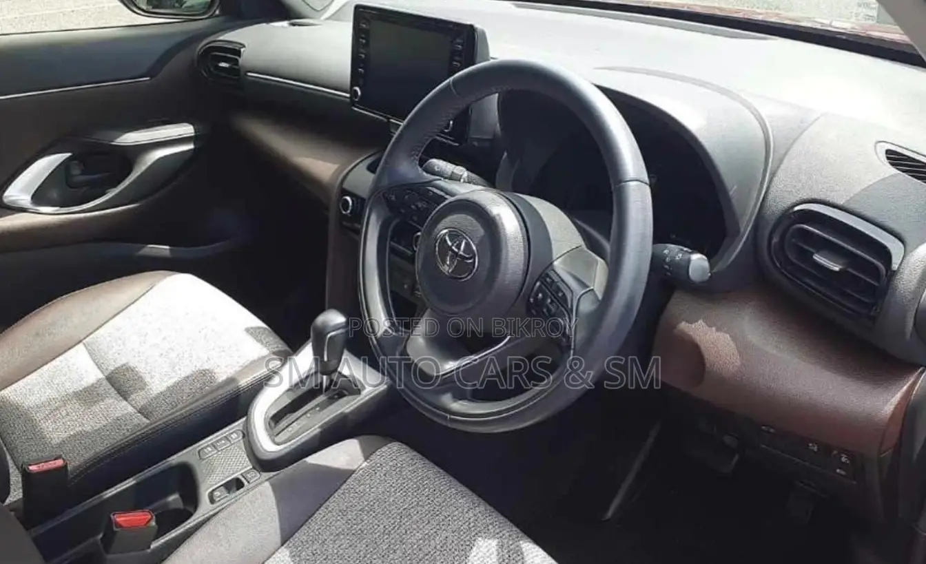 Toyota Yaris Cross 2021 Red