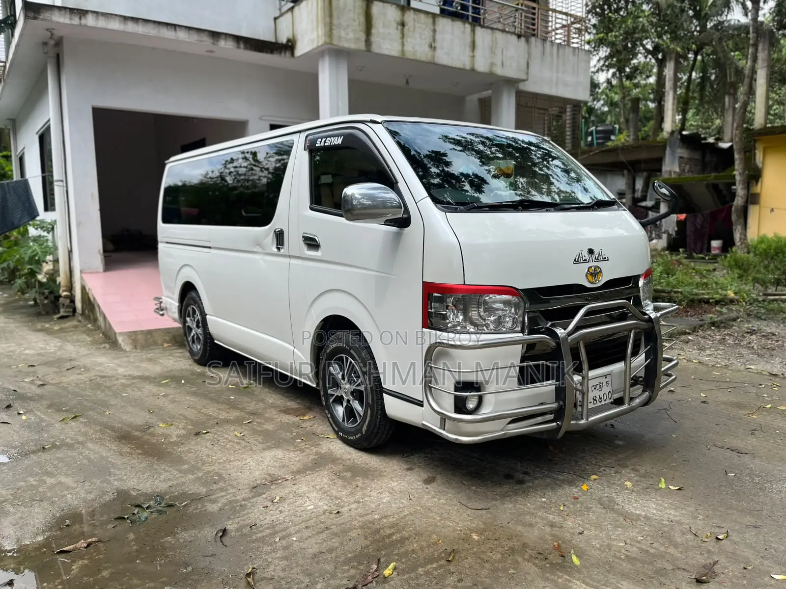 Toyota HiAce 2017