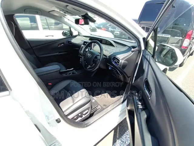 Toyota Prius 2020 Pearl