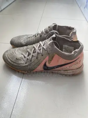 Nike Turf Size 39