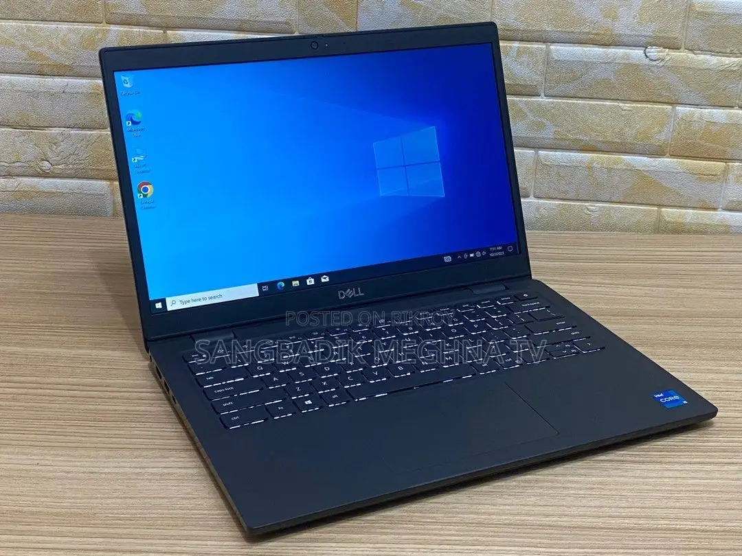 Laptop Dell 3GB Intel SSD 256GB