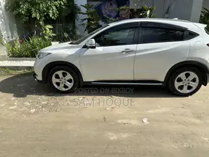 Honda Vezel 2014 Pearl