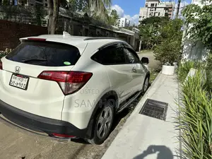 Honda Vezel 2014 Pearl