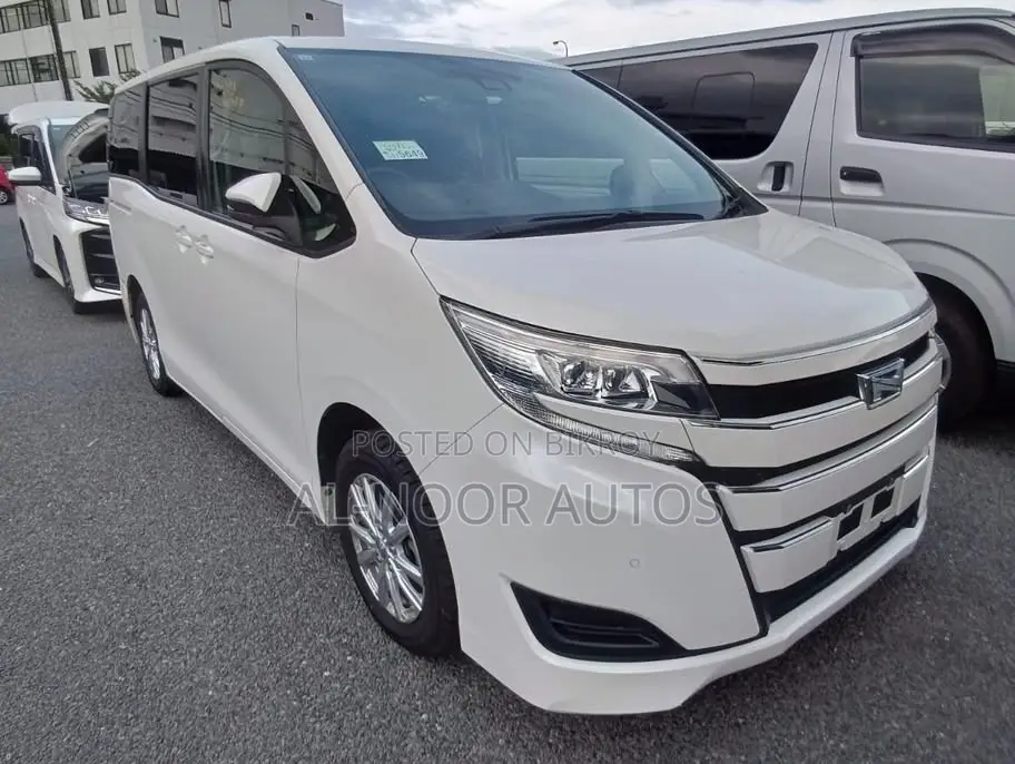 Toyota Noah 1.8 FWD Hybrid (7 seater) 2021 Pearl
