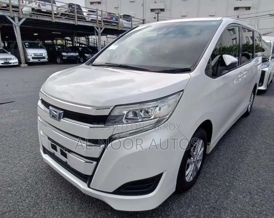 Toyota Noah 1.8 FWD Hybrid (7 seater) 2021 Pearl