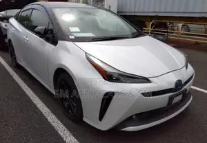 Toyota Prius 2021 Pearl