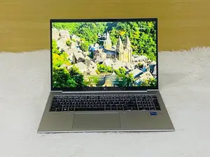 Laptop HP 3GB Intel SSD 256GB