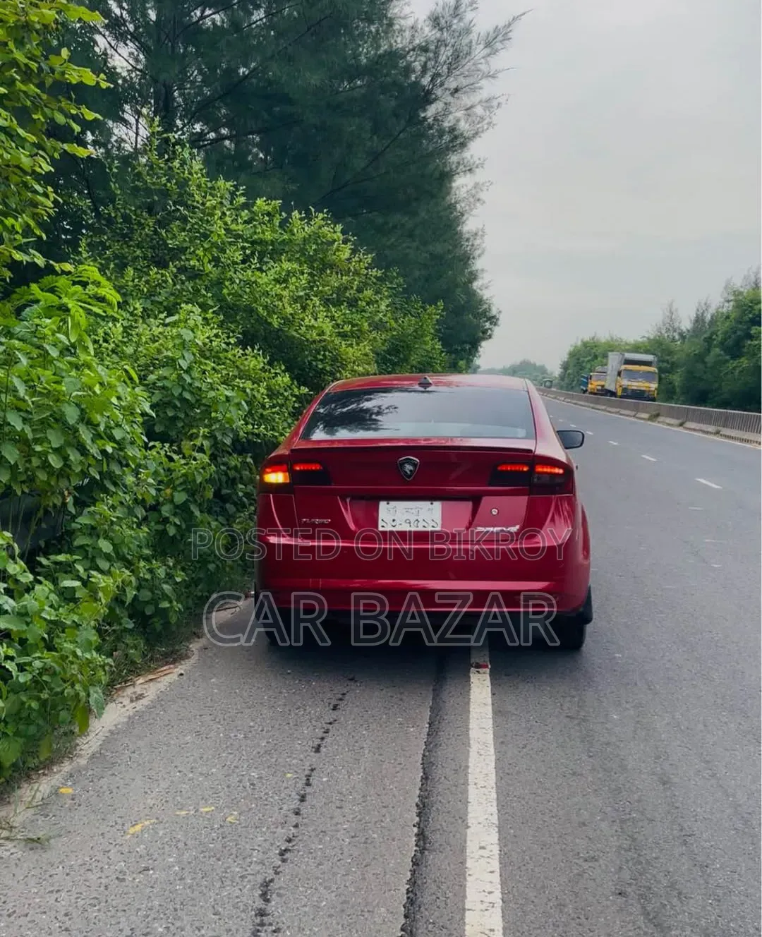 Proton 400 2016 Red