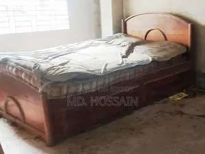 সেগুন কাঠের খাট