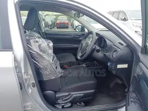 Toyota Axio 2021 Silver