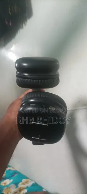 আমি একটা এয়ার পোর্ট বিক্রি করবো