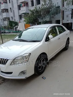 Toyota Premio 2018 White
