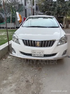 Toyota Premio 2018 White