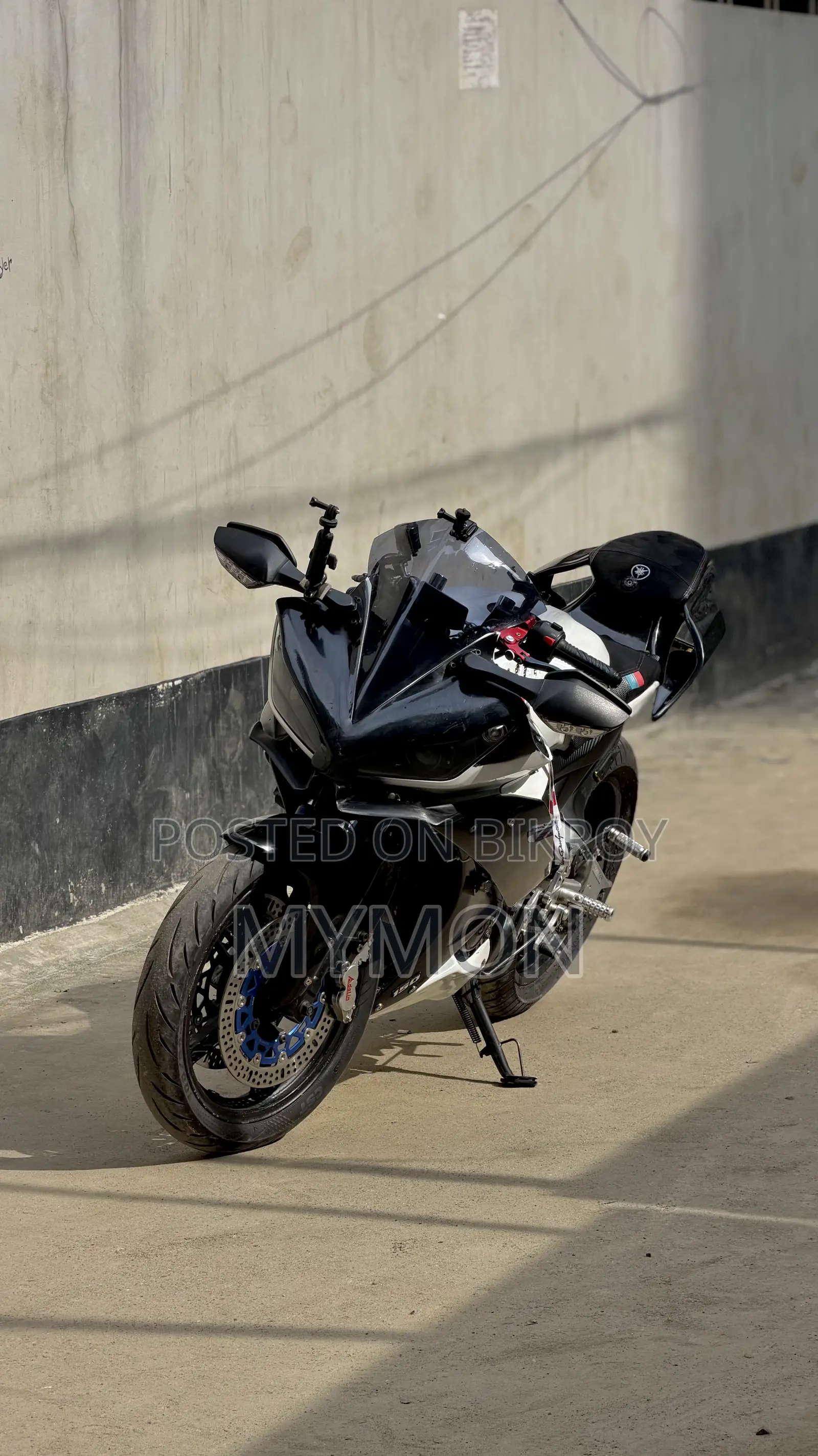 Yamaha R15 V3 2016