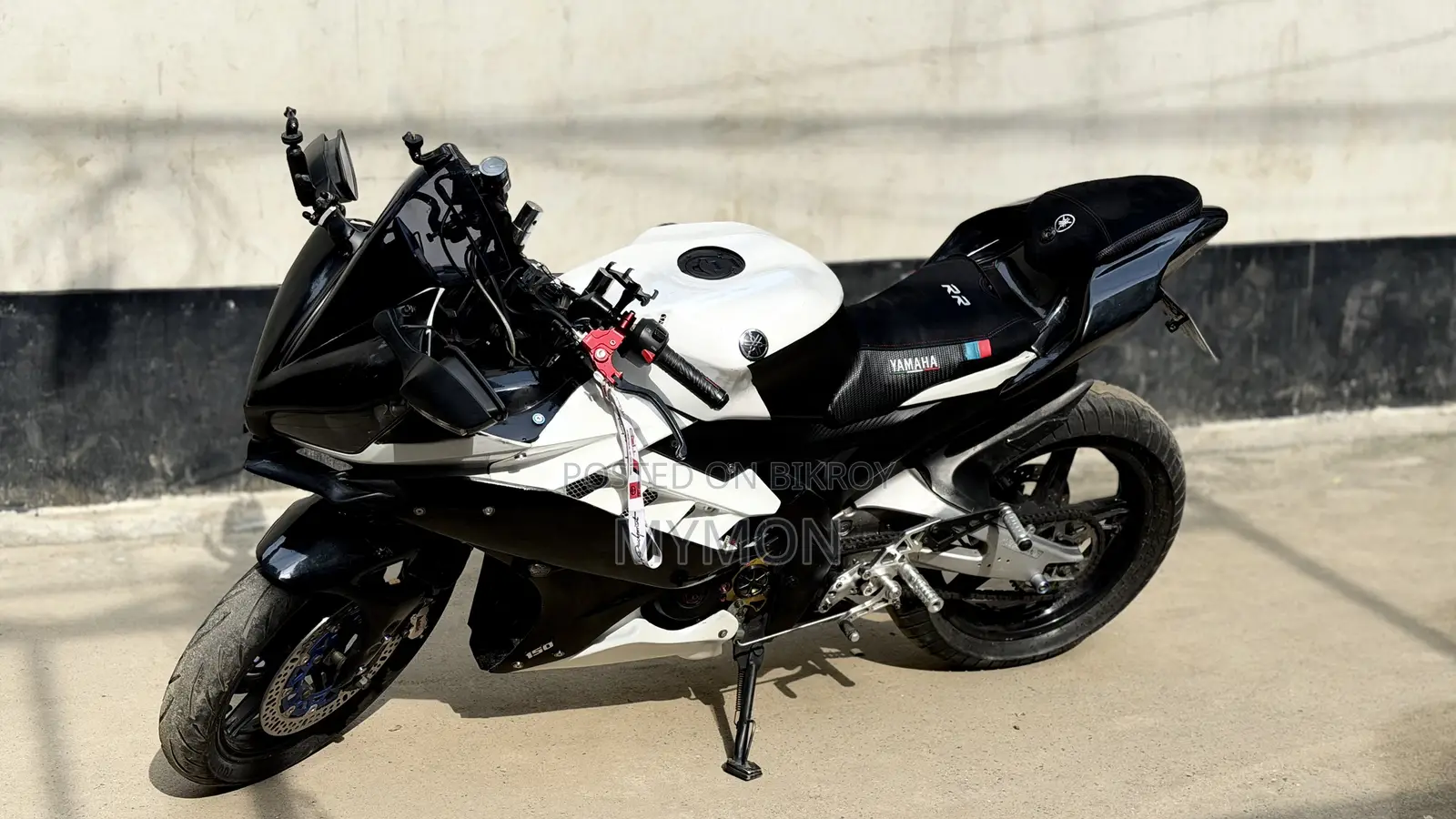 Yamaha R15 V3 2016