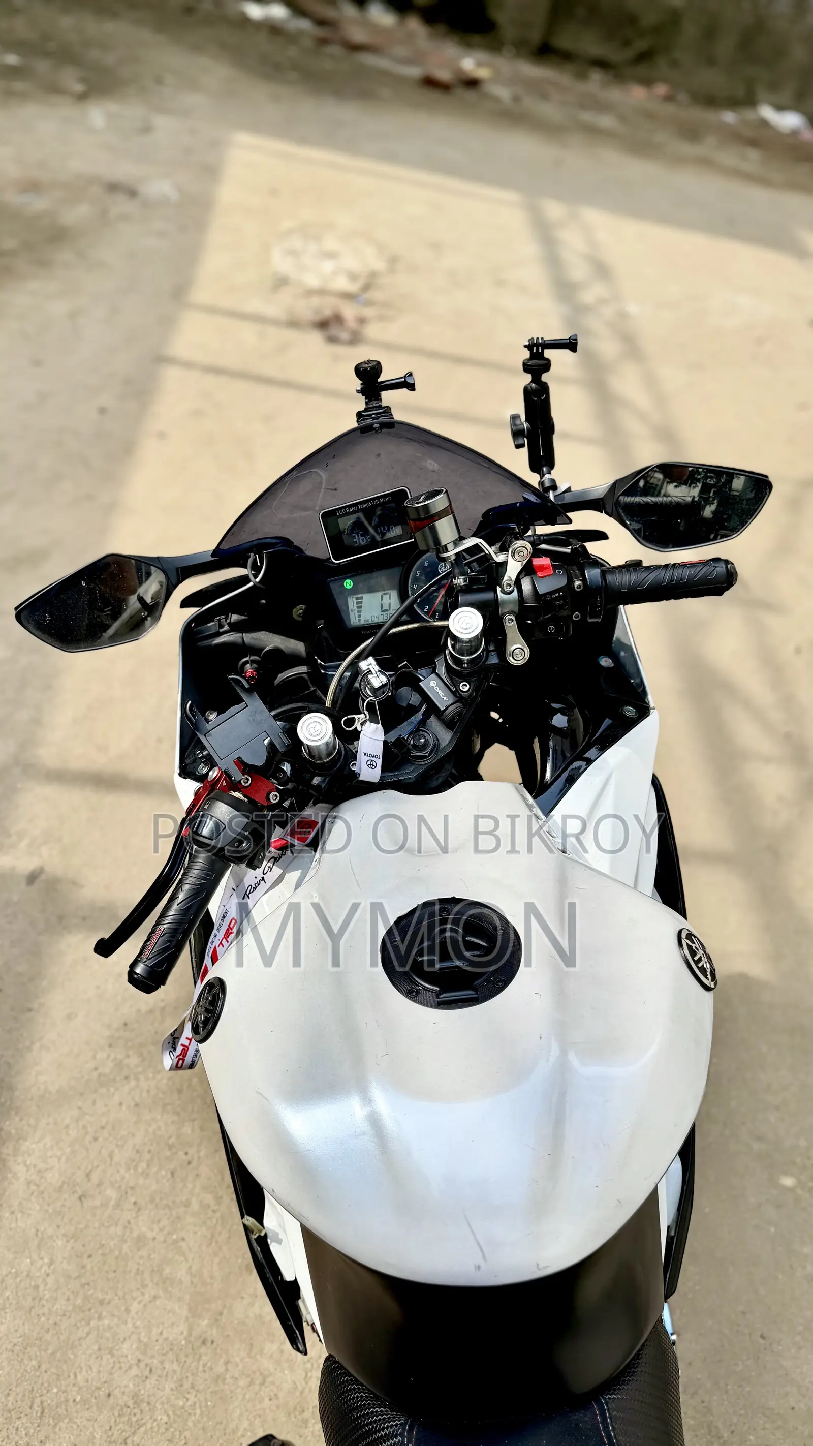 Yamaha R15 V3 2016