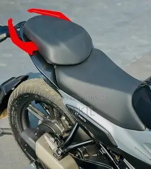 Hero Xtreme 125 Split Seat