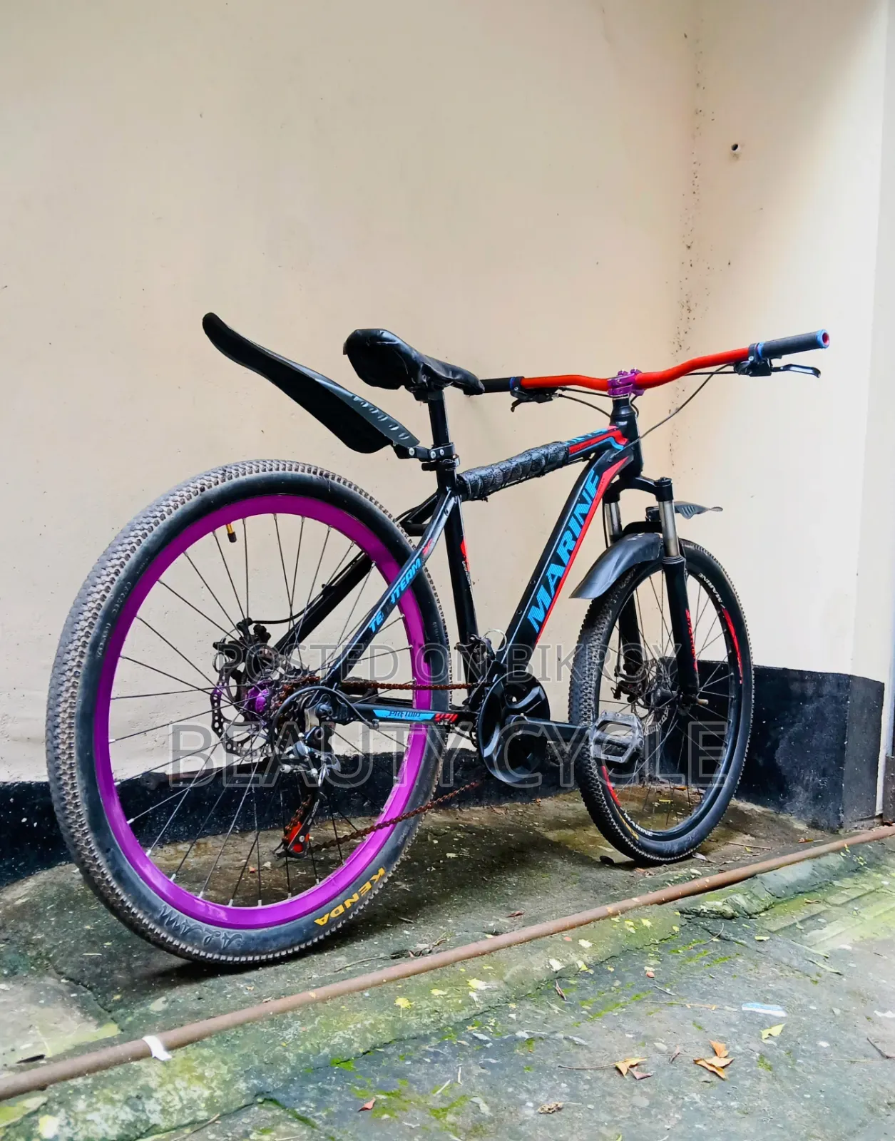 Merine, Full Fresh. New Cycle.... 1 Years Use.
