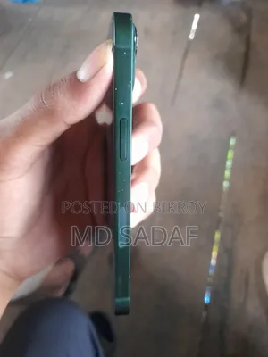 Apple iPhone 13 128 GB Green