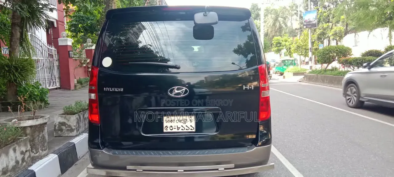 Hyundai H1 2013 Black