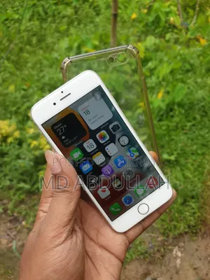 Apple iPhone 6s 32 GB White