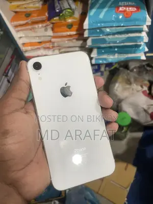 Apple iPhone XR 128 GB White