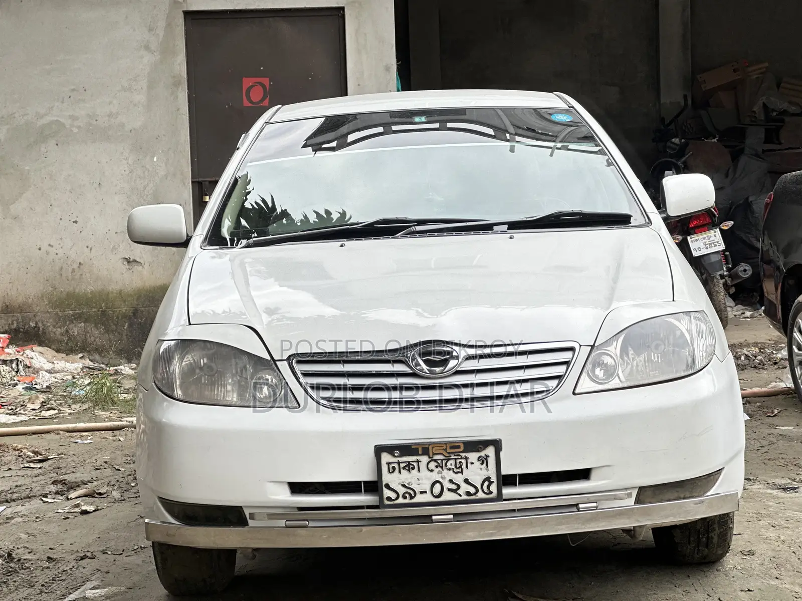 Toyota Corolla Sedan 2001 White