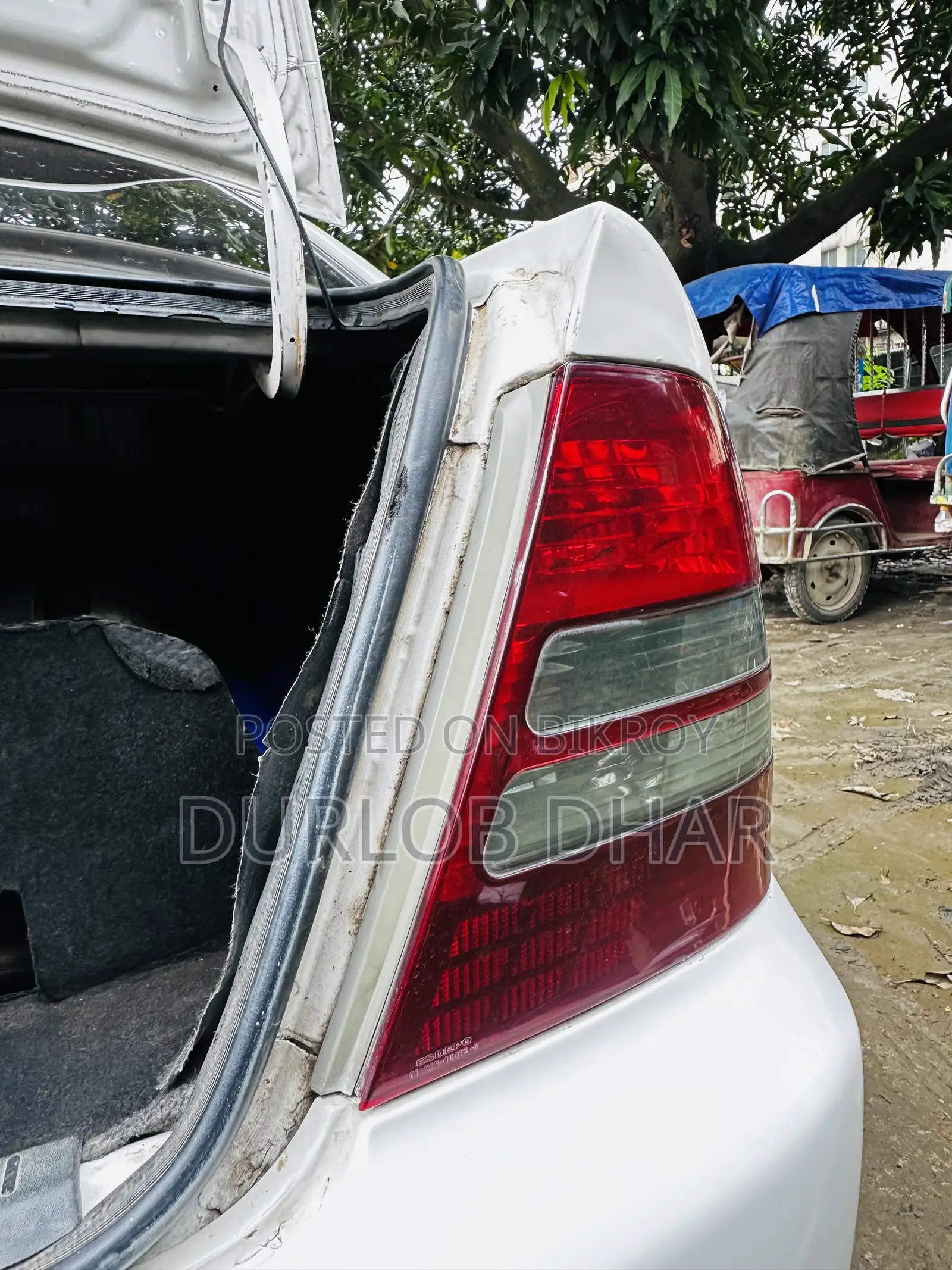 Toyota Corolla Sedan 2001 White