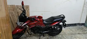 Hero Hunk 150 2018 Red