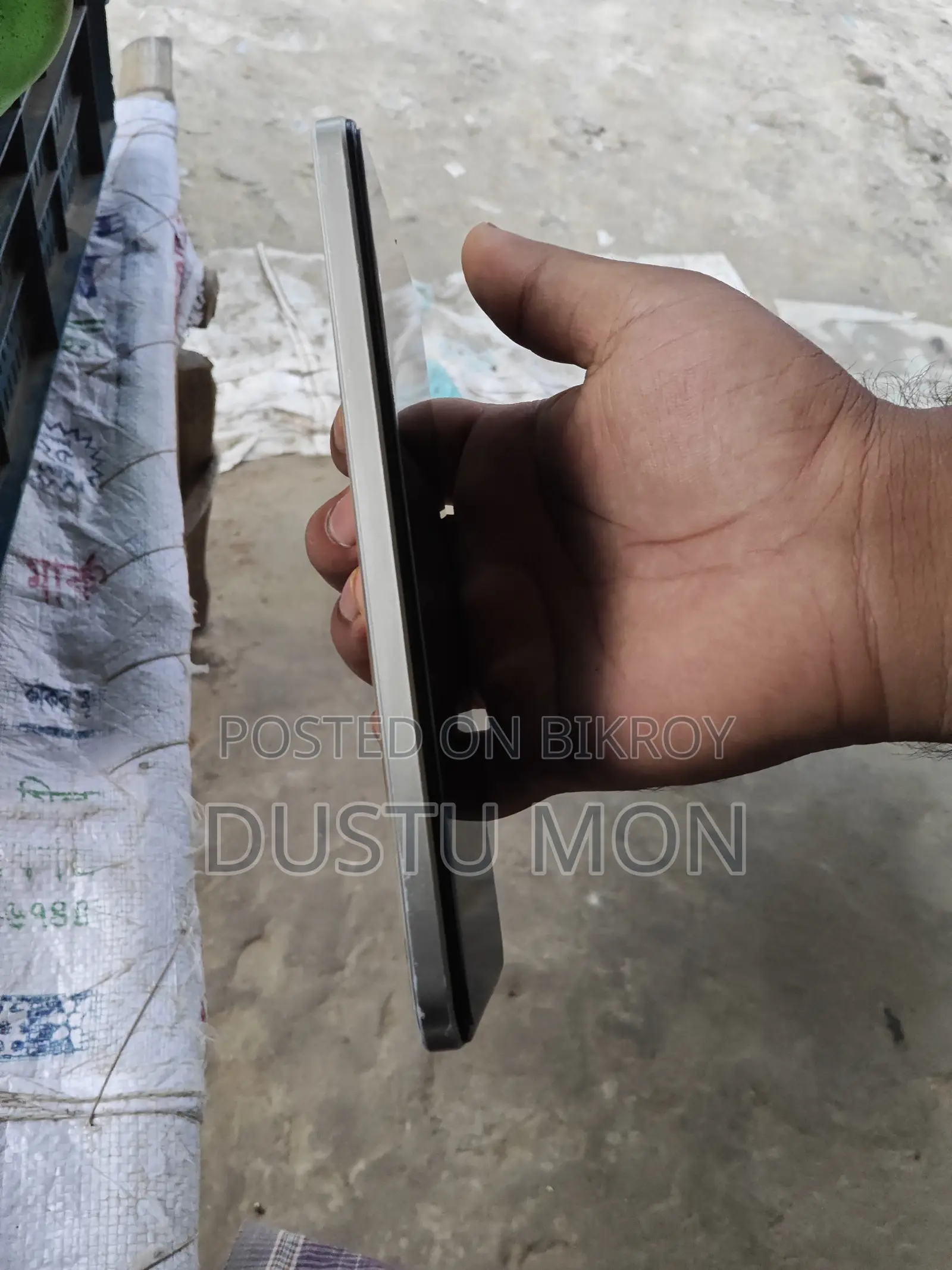 Vivo Y16 64 GB Gold