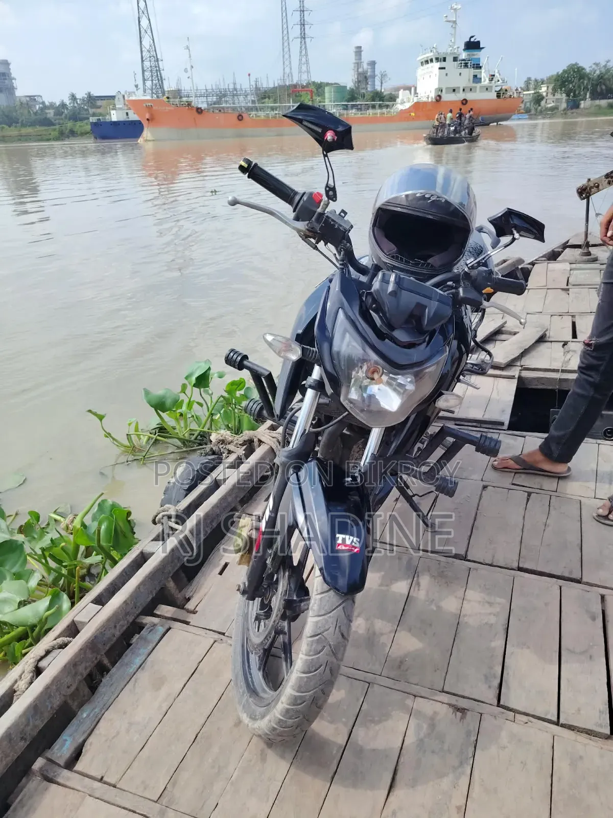 TVS Apache RTR 160 4V 2019 Black
