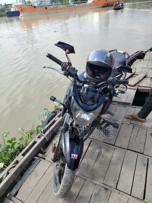 TVS Apache RTR 160 4V 2019 Black